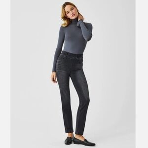 Spanx Ankle Straight Leg Jeans Style in Vintage Black Size Medium